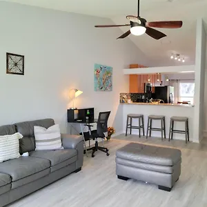 https://beautiful-townhouse-easy-access-to-everything.hotelstampa.org
