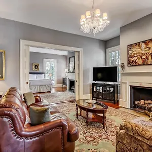 https://bird-baldwin-parlor.top-hotels-in-savannah.com