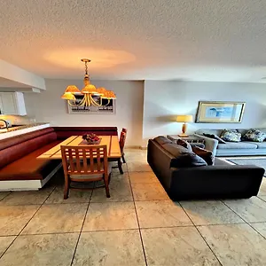 https://ocean-walk-resort-2226.thedaytonabeachhotels.com
